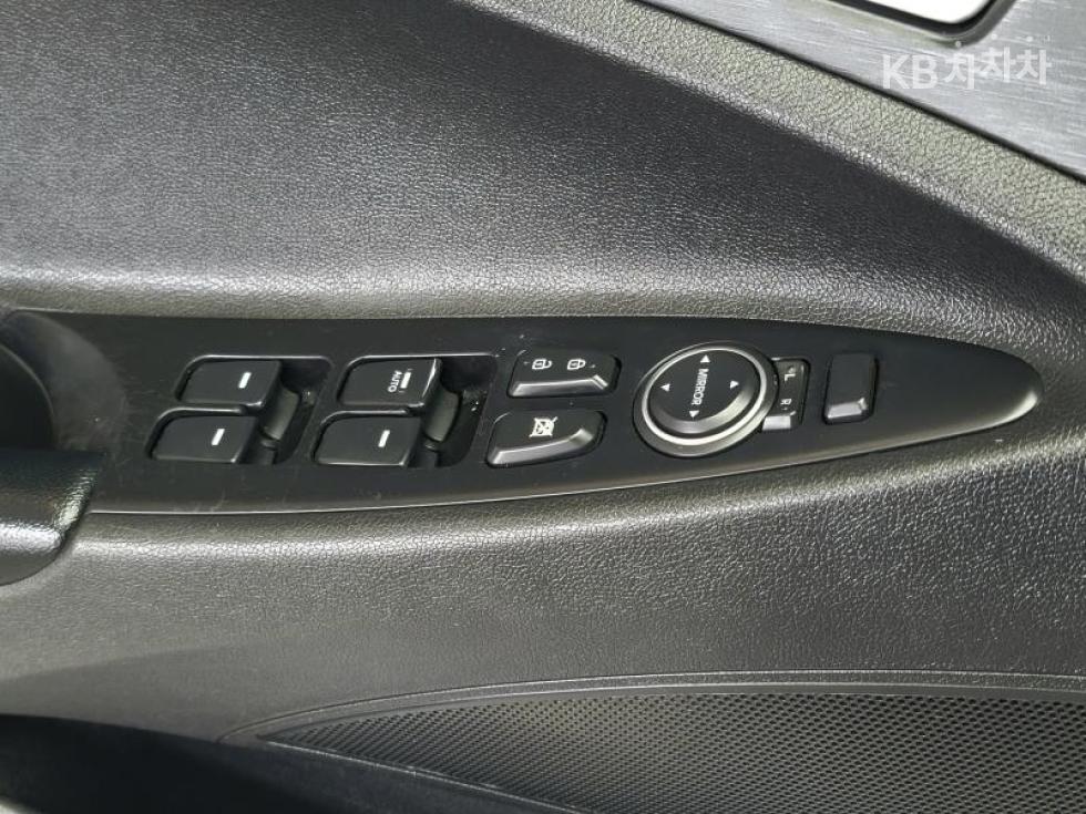 Hyundai Sonata — miniaturë 21