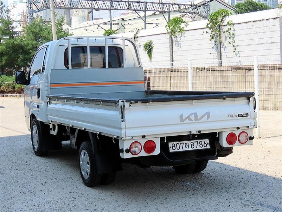 2022 - kia bongo iii