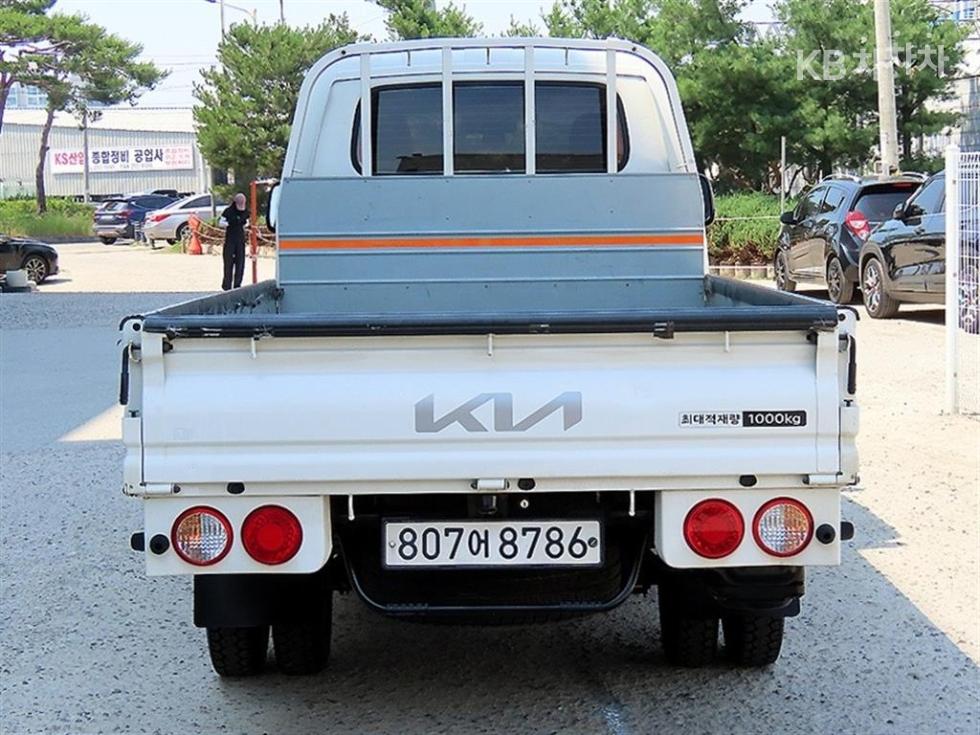 2022 - kia bongo iii
