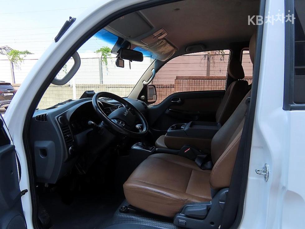 2022 - kia bongo iii