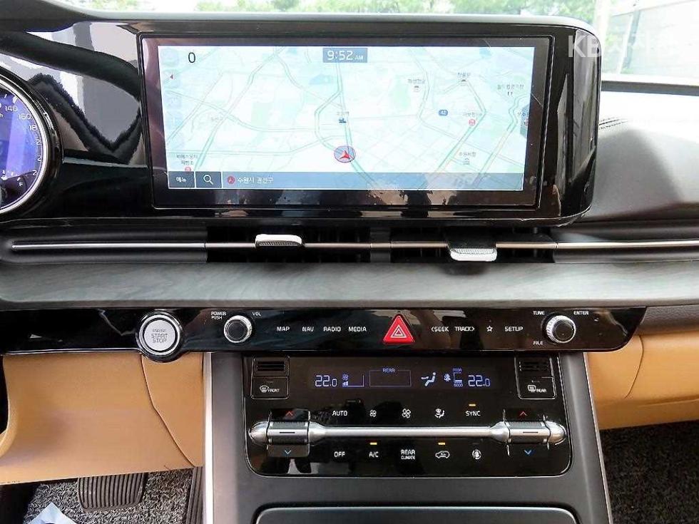 2023 - kia carnival