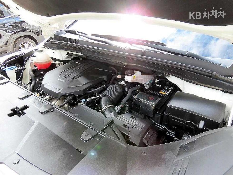 2023 - kia carnival
