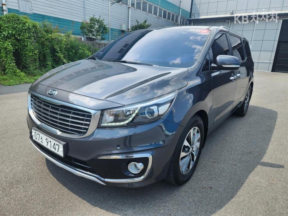 2018 - kia carnival