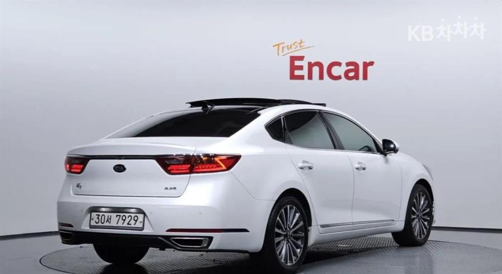 2017 - kia k7