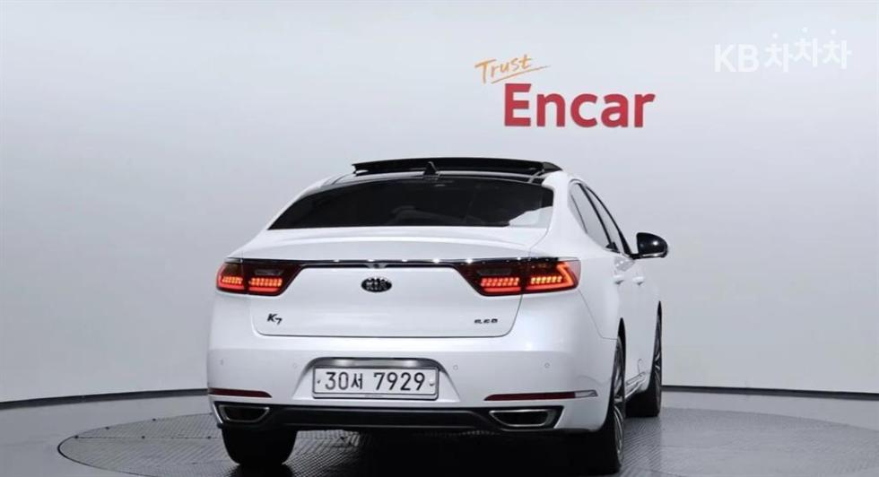 2017 - kia k7
