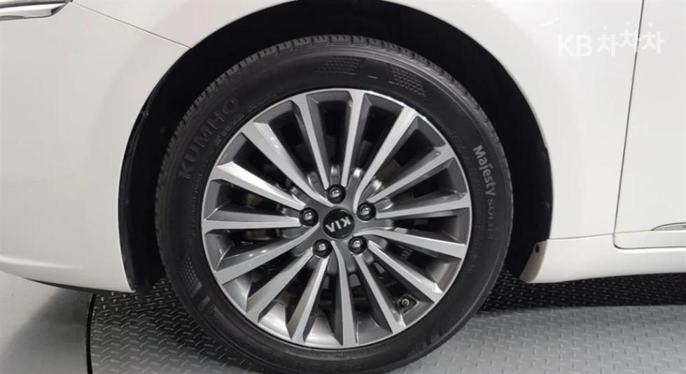 2017 - kia k7