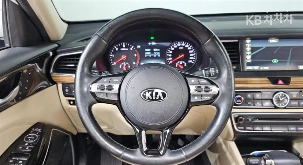 2017 - kia k7