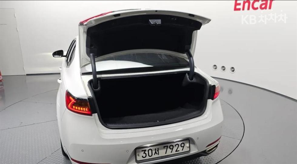 2017 - kia k7