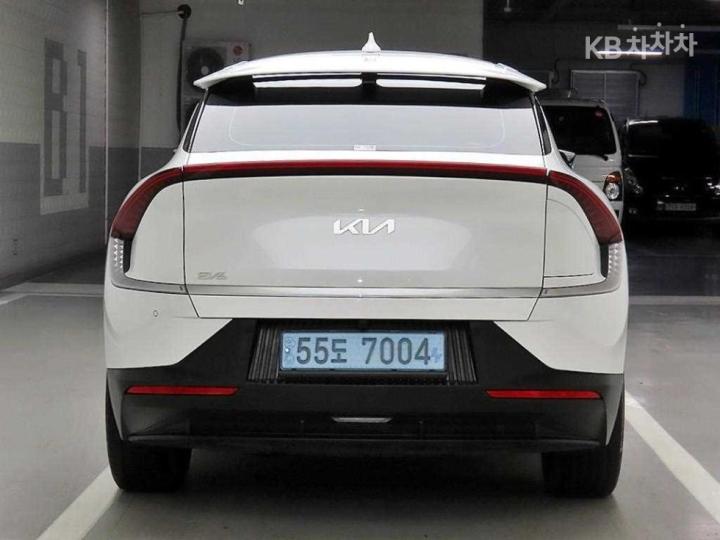 Kia EV6 Long Range 2WD Air — фото 3