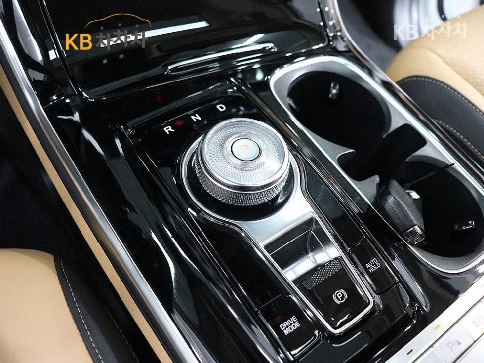 2022 - kia carnival
