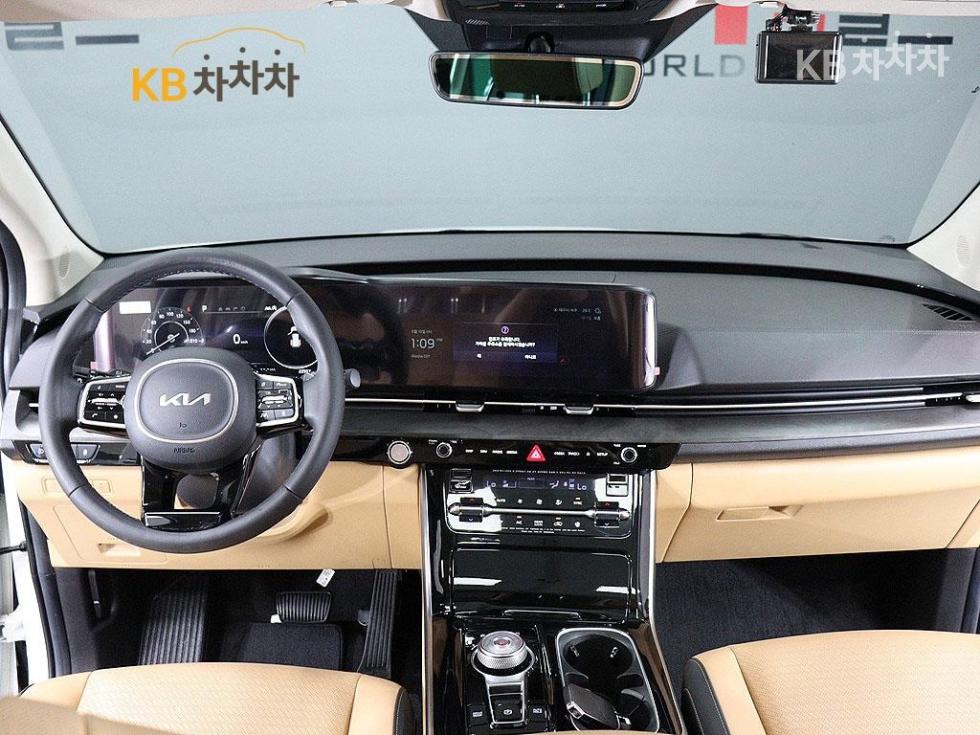 2022 - kia carnival
