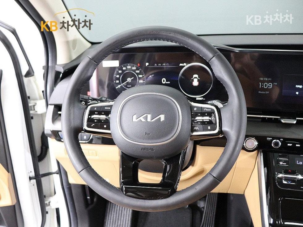 2022 - kia carnival