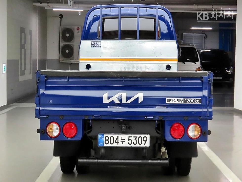 2025 - kia bongo iii
