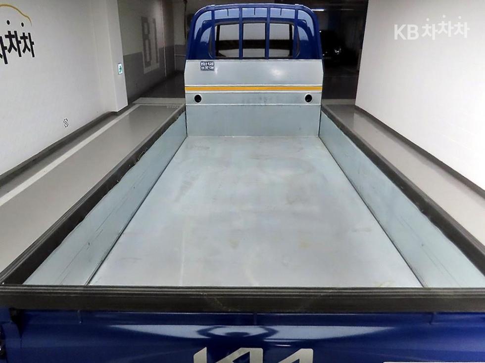 2025 - kia bongo iii
