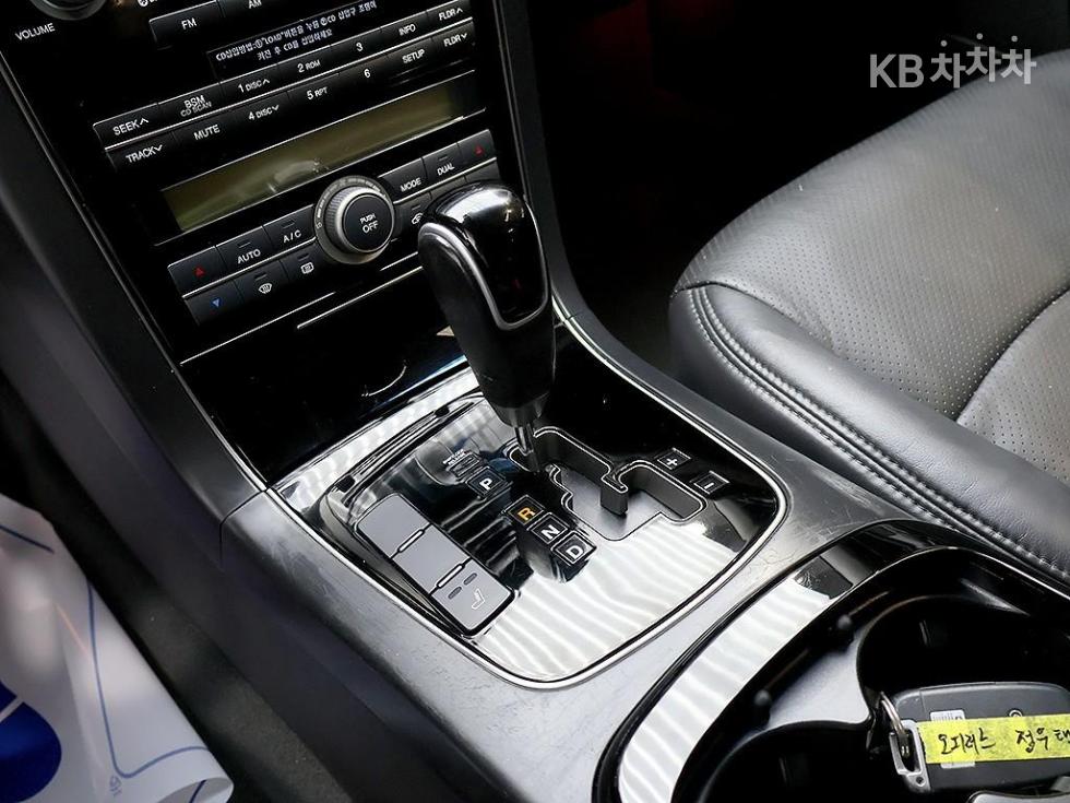2010 - kia opirus