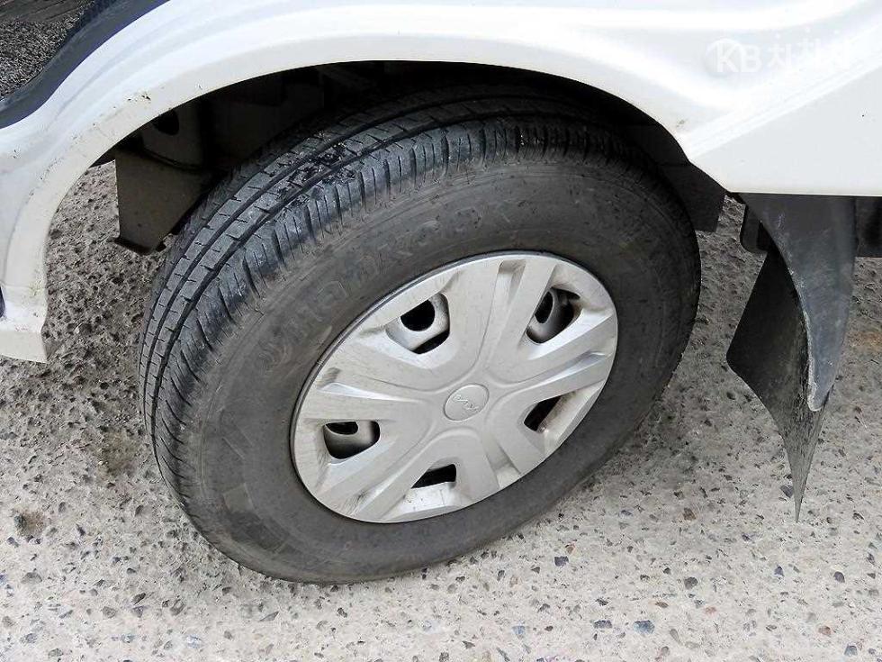 2024 - kia bongo iii