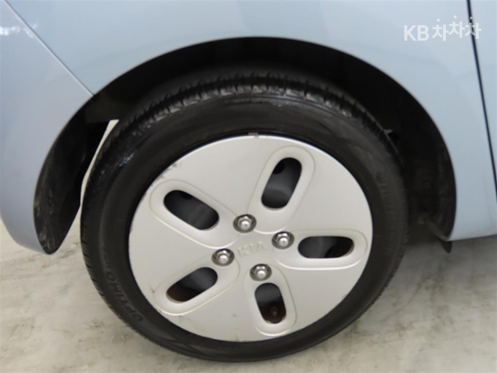 2018 - kia ray