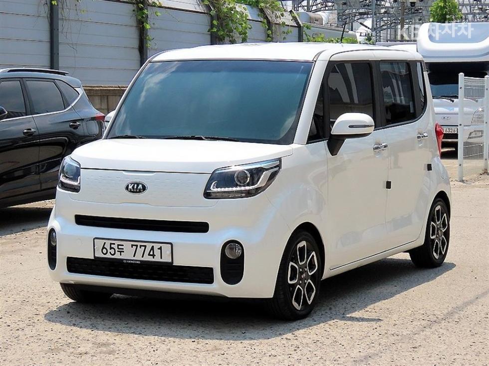 2018 - kia ray