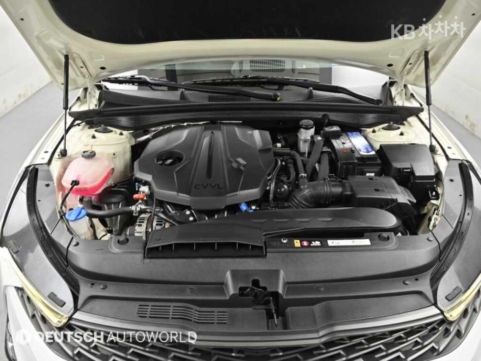 2022 - kia k5