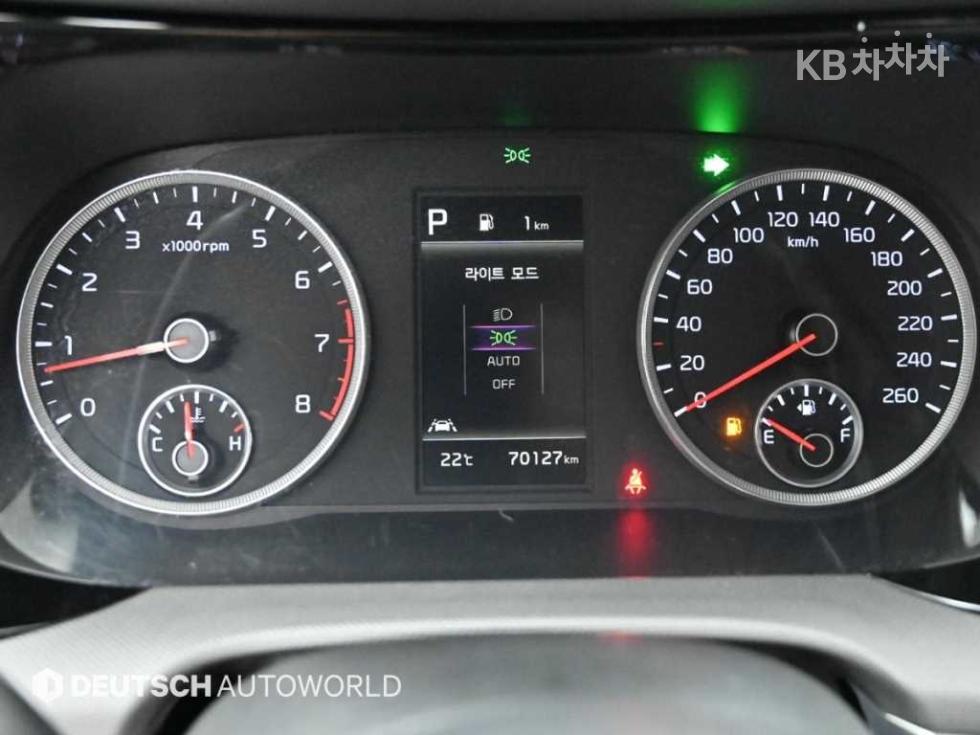 2022 - kia k5
