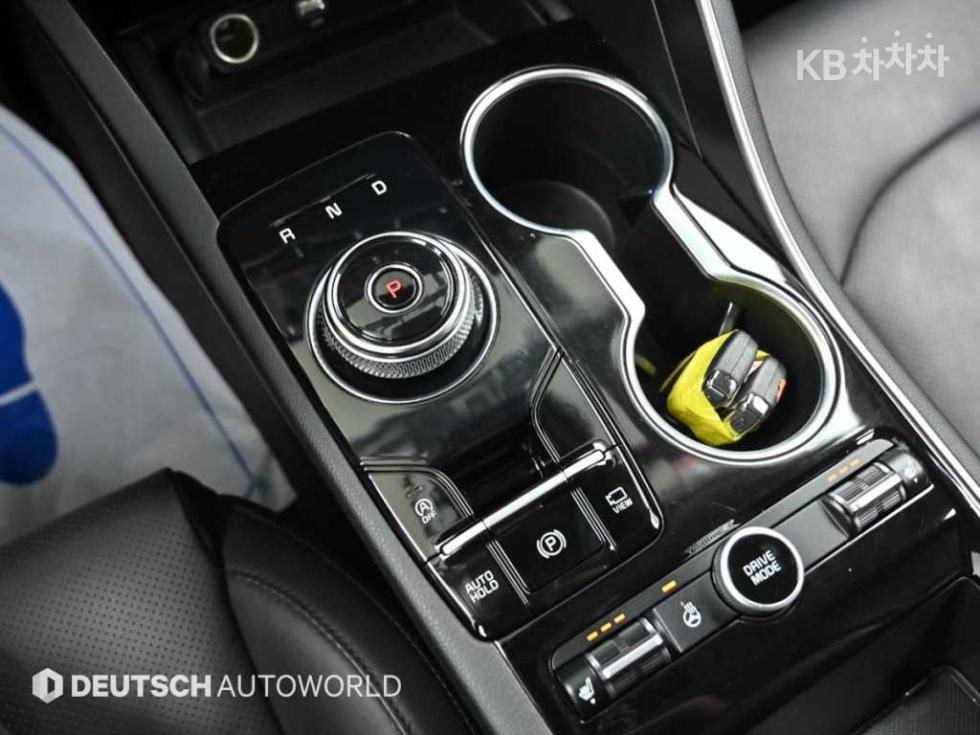2022 - kia k5