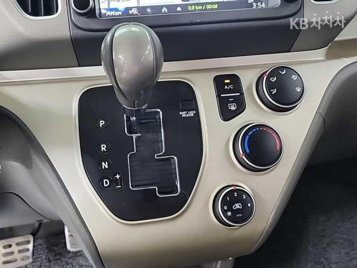 Kia Ray 1.0 Gasoline Luxury 9