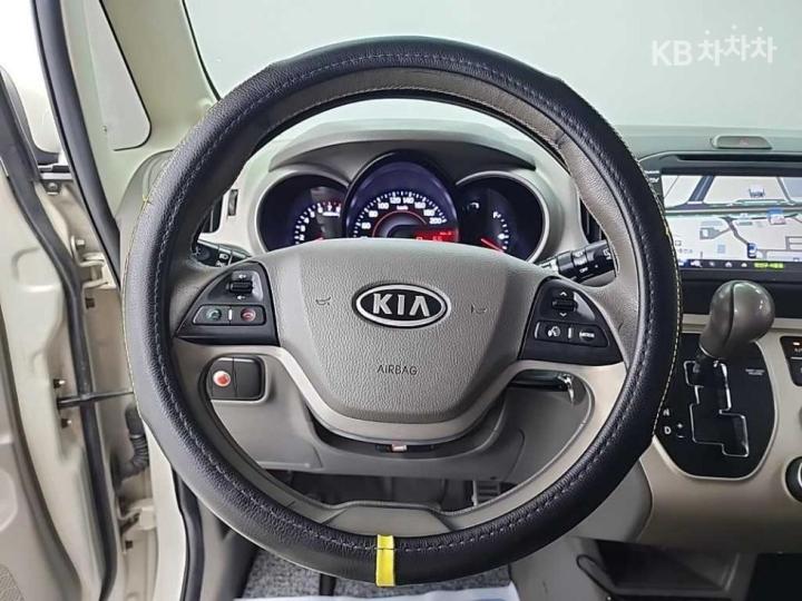 Kia Ray 1.0 Gasoline Luxury 10