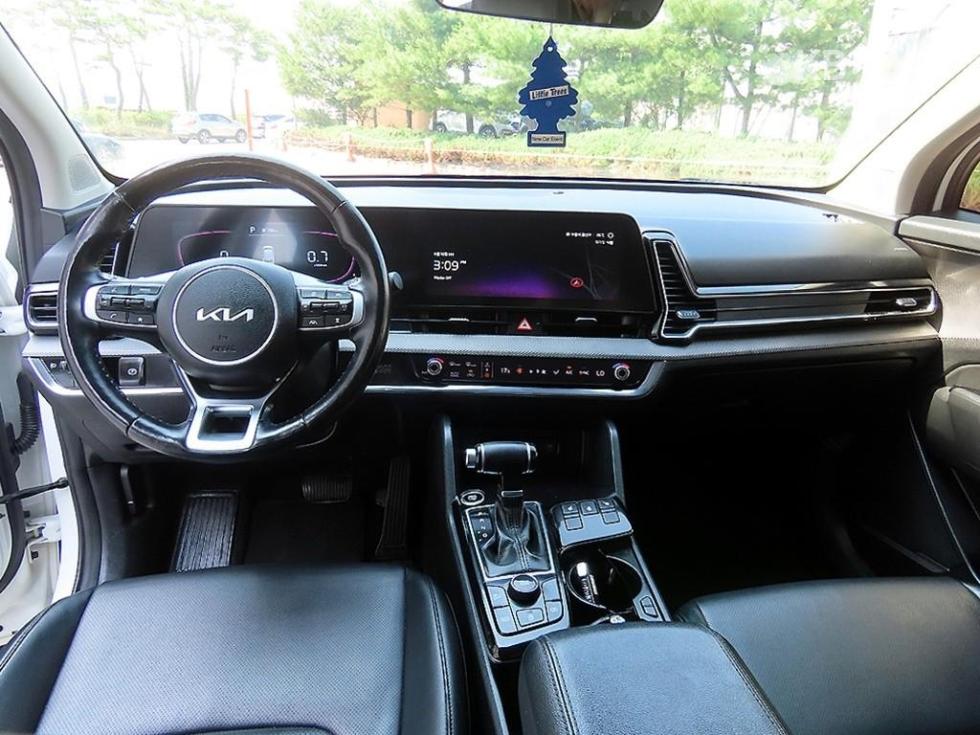2022 - kia sportage