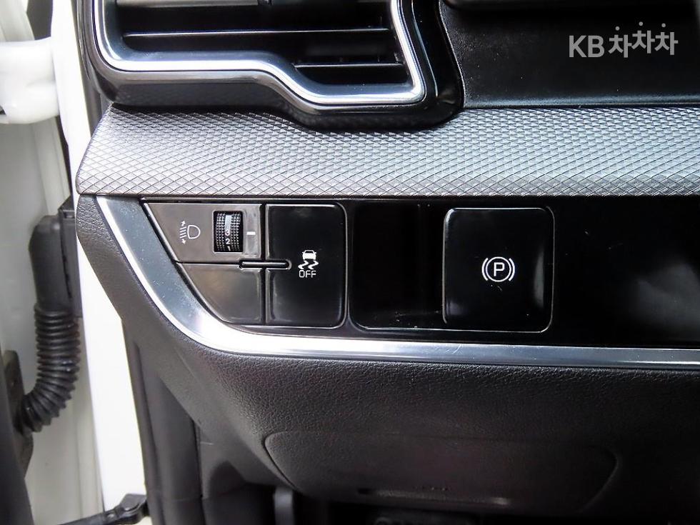 2022 - kia sportage