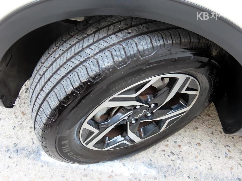 2022 - kia sportage