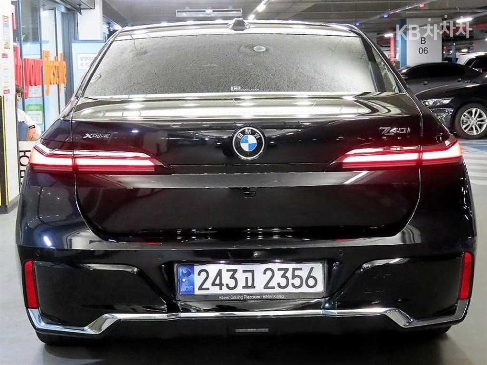 BMW 7er — miniaturë 5