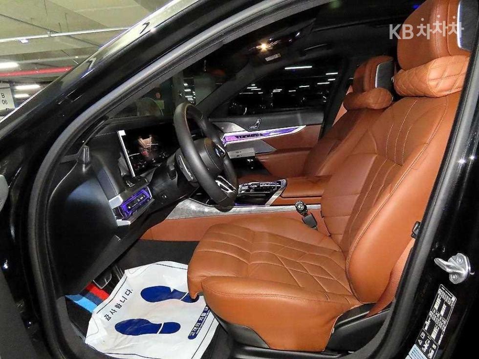 BMW 7er — miniaturë 6