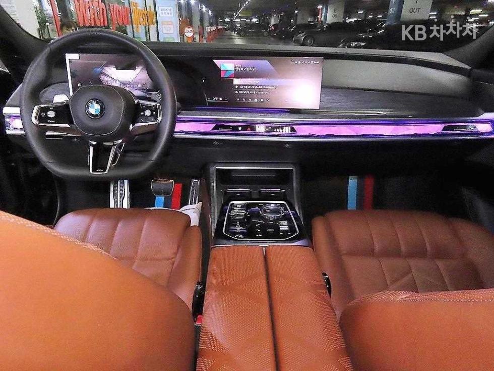 BMW 7er — miniaturë 10