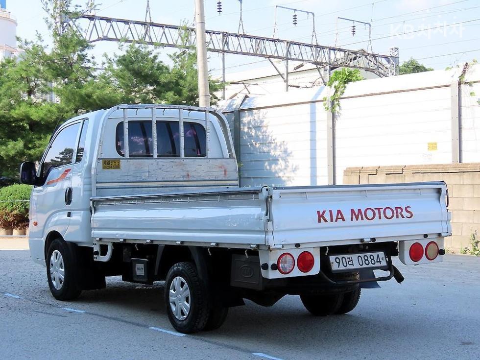 2017 - kia bongo iii