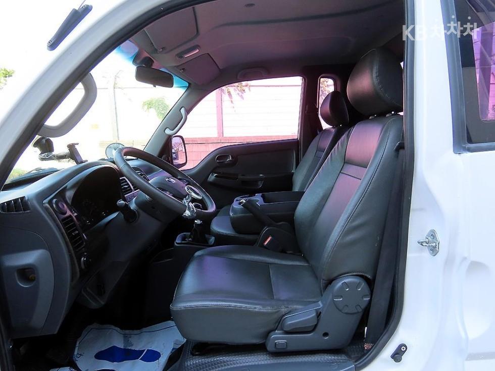 2017 - kia bongo iii