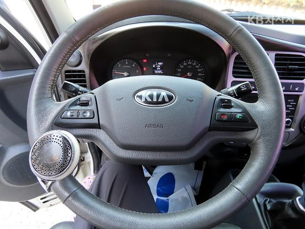 2017 - kia bongo iii