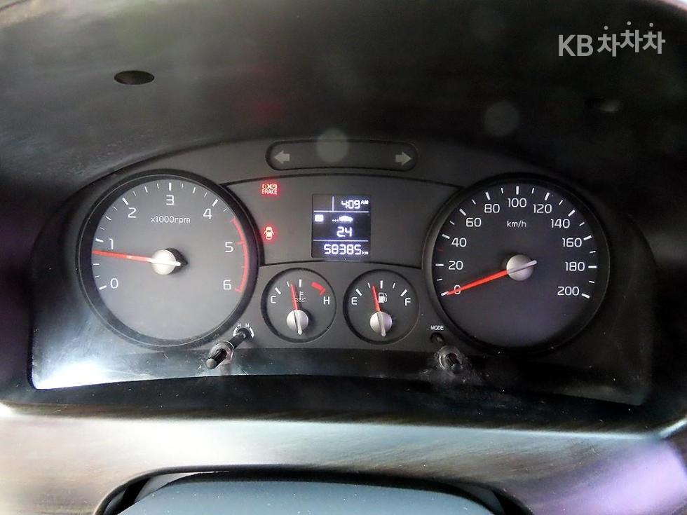 2017 - kia bongo iii