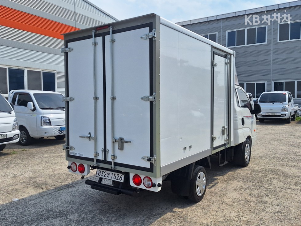 2025 - kia bongo iii