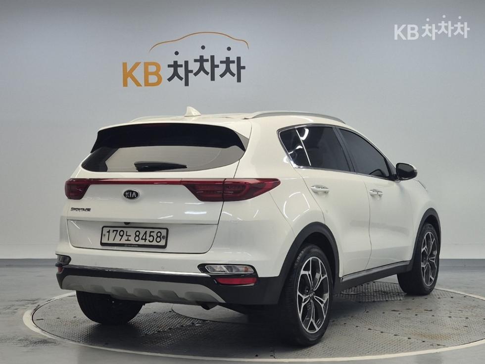 2020 - kia sportage