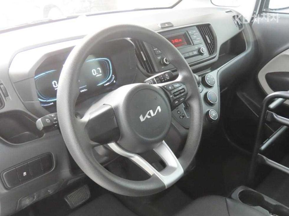 2023 - kia ray