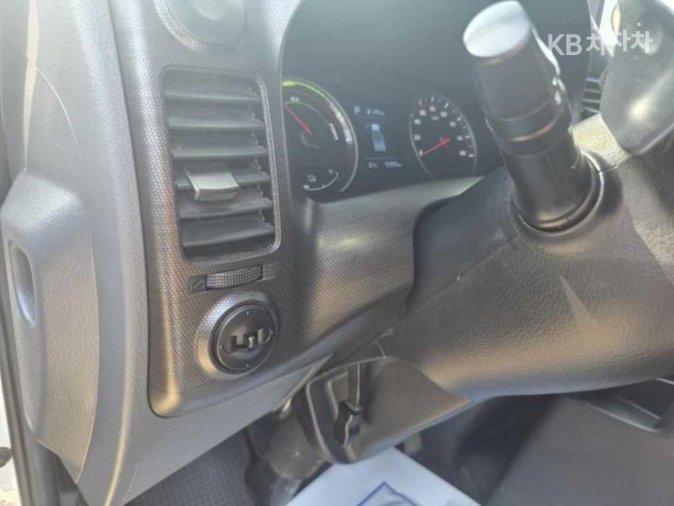 2023 - kia bongo iii