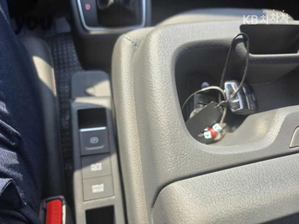 2023 - kia bongo iii
