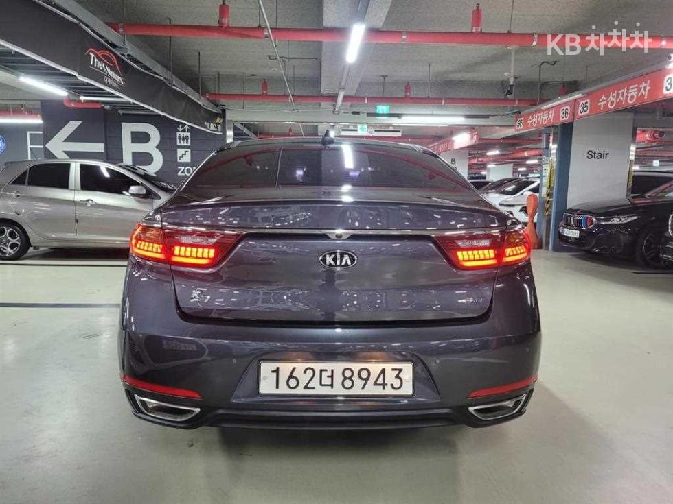 2018 - kia k7