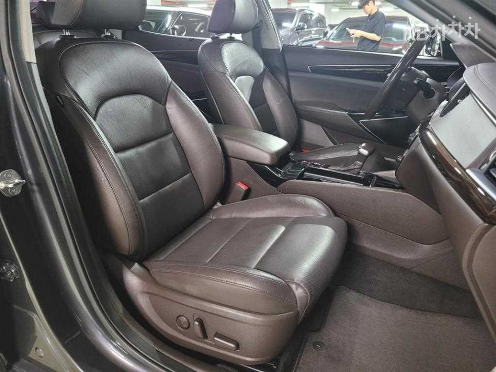 2018 - kia k7