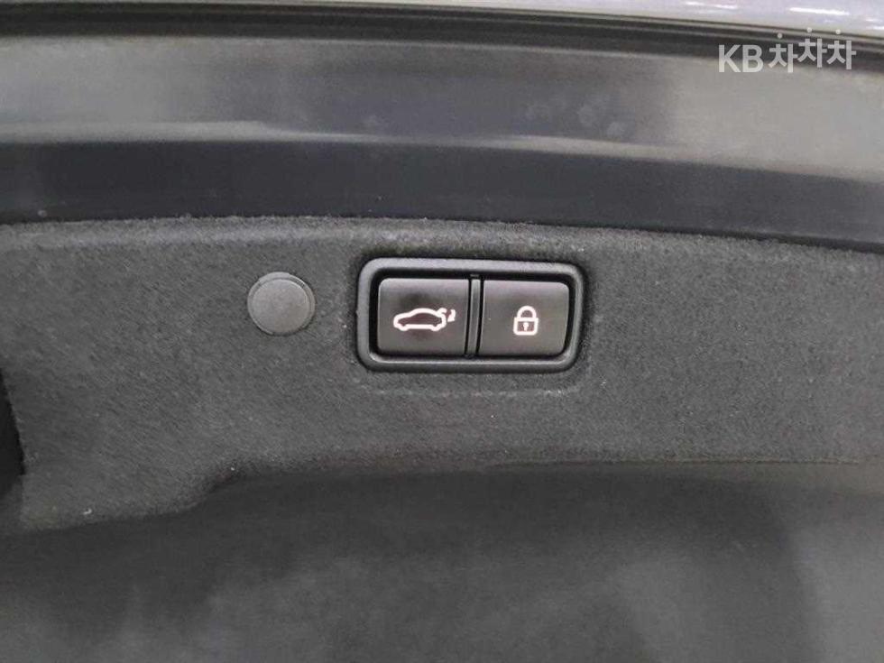 2018 - kia k7