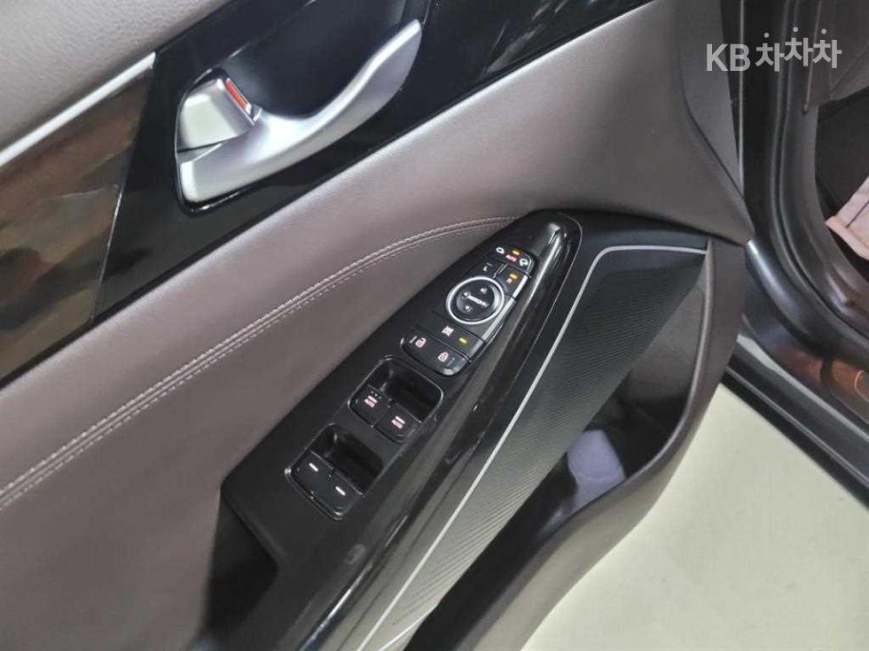 2018 - kia k7