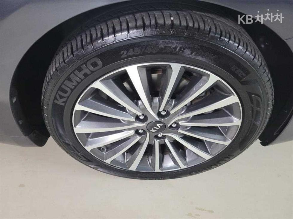 2018 - kia k7