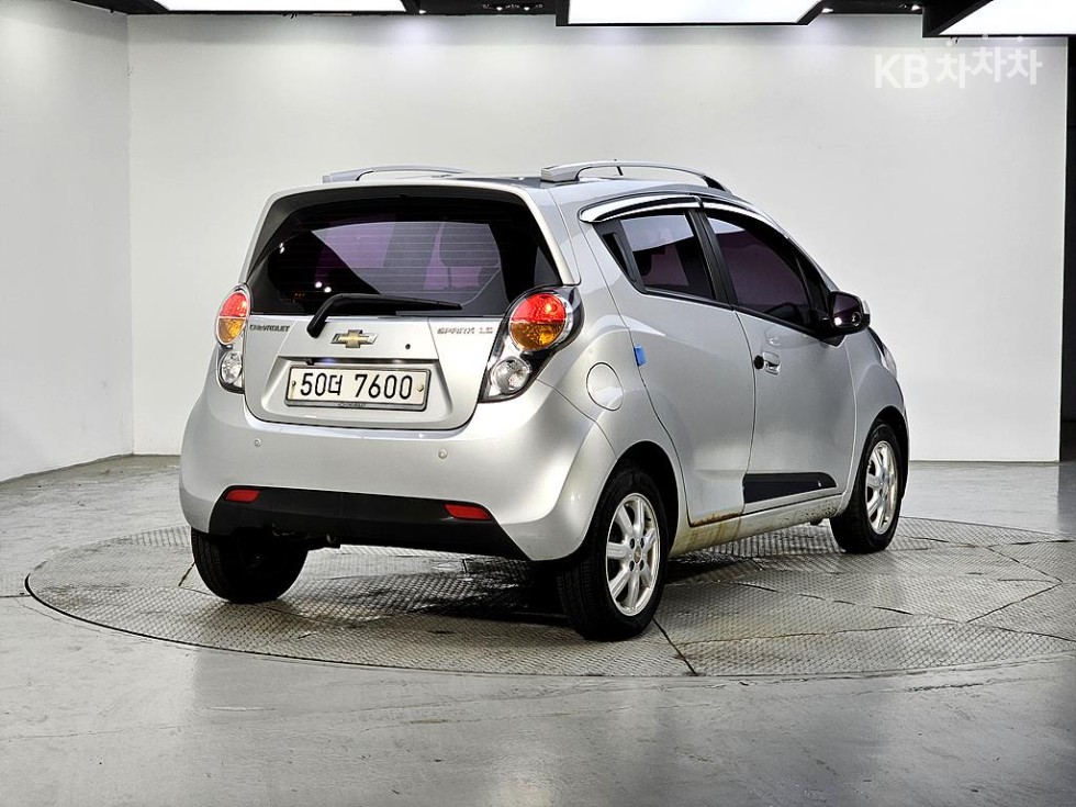 Chevrolet Spark — miniaturë 4