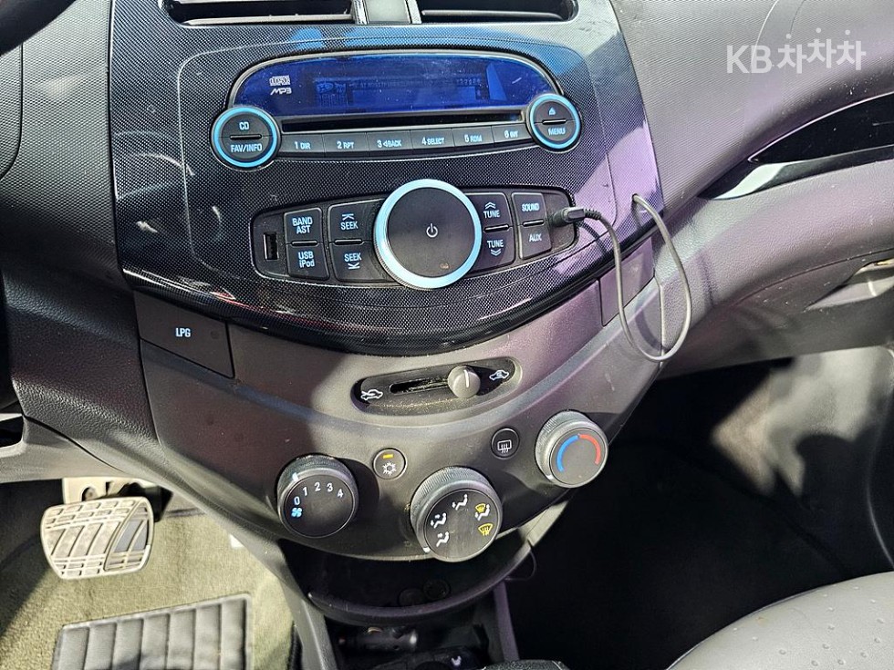 Chevrolet Spark — miniaturë 16