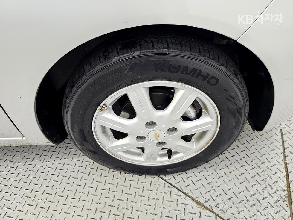 Chevrolet Spark — miniaturë 20